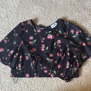 Super down Floral open back Crop Top